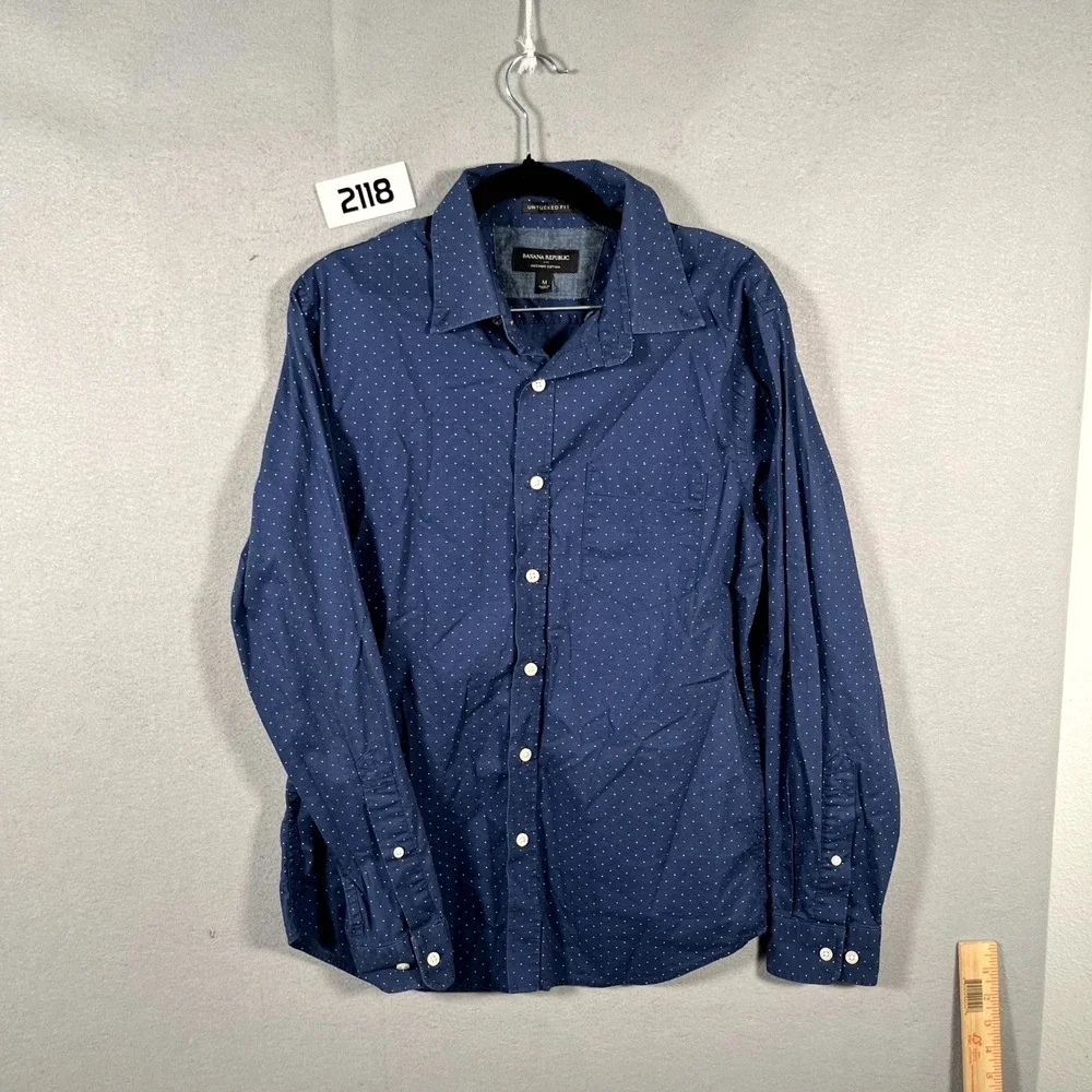 Banana Republic Untucked Fit Shirt Mens Medium Navy Blue Dotted Organic Cotton